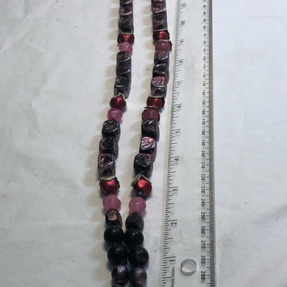 Vintage Costume Jewelry Necklace with Matching Clip on Earrings Pink/Purple - Picture 6 of 13